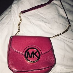 micheal kors cross body